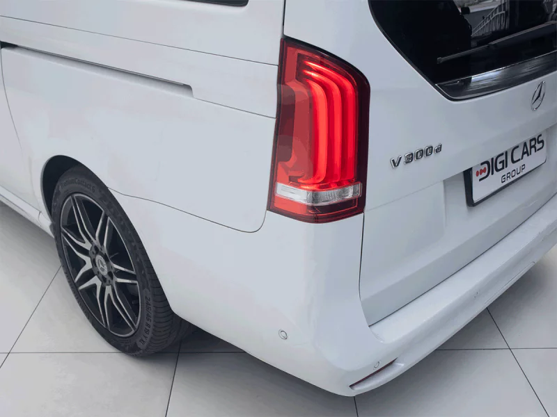 Vehicle Image for 9/18for Mercedes-Benz V-Class V300d Exclusive