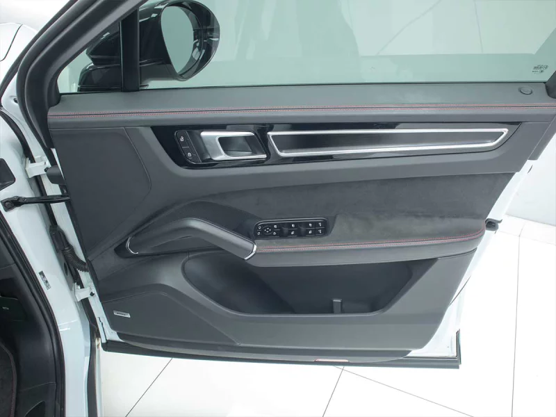Vehicle Image for 22/25for Porsche Cayenne GTS Coupe