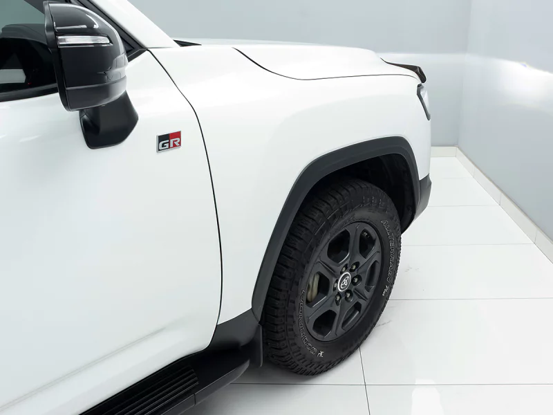 Vehicle Image for 14/36for Toyota Land Cruiser 300 V6 3.5T GR-S