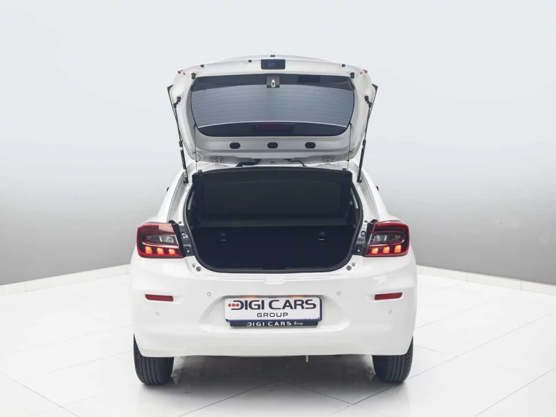 Vehicle Image for 13/24for Suzuki Baleno 1.5 GL AT