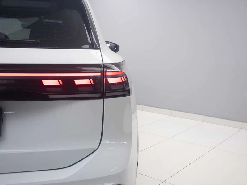 Vehicle Image for 11/25for Volkswagen Tiguan R-Line 1.4 TSI 110 kW DSG