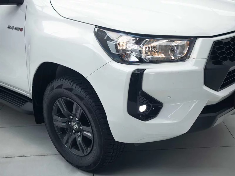 Vehicle Image for 7/24for Toyota Hilux Double Cab 2.4 GD-6 4X4 Raider 6AT