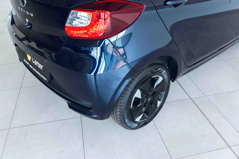 Vehicle Image for 16/21for Tata Tiago 1.2 XT AMT