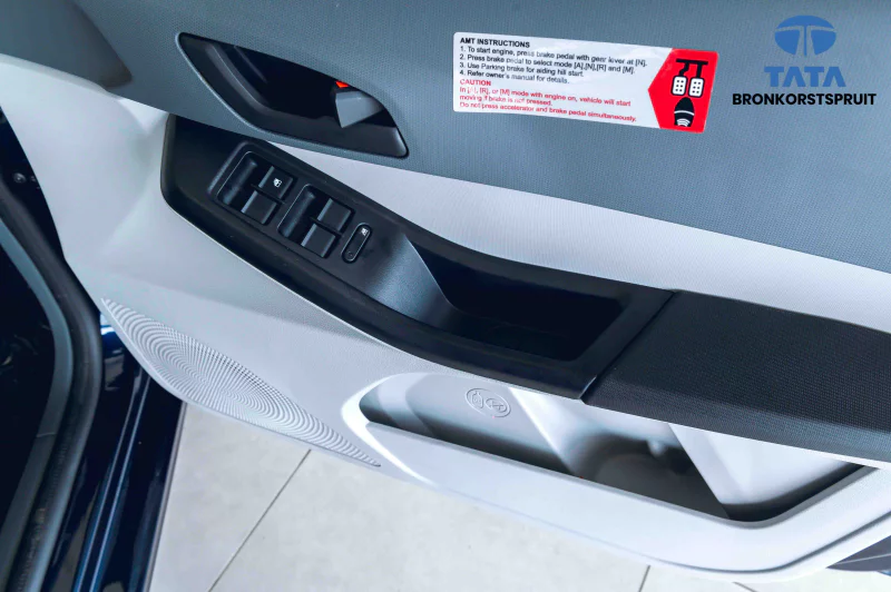 Vehicle Image for 18/21for Tata Tiago 1.2 XT MT