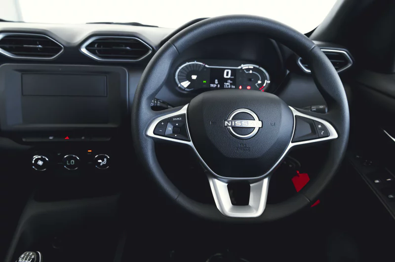 Vehicle Image for 17/27for Nissan Magnite 1.0 Visia MT