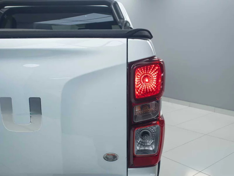 Vehicle Image for 9/23for Isuzu D-MAX Double Cab 1.9 Ddi HR L Auto D/C P/U