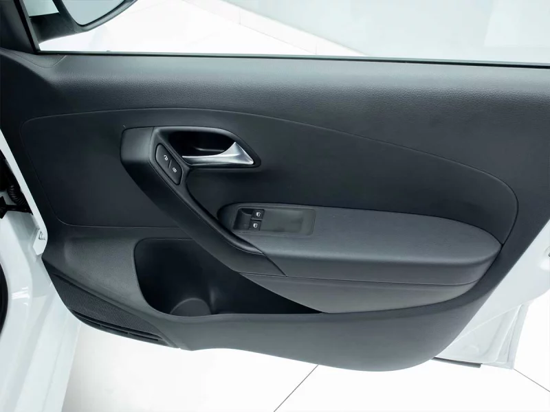 Vehicle Image for 41/46for Volkswagen Polo Vivo Hatch 1.4 Life 63kW Life