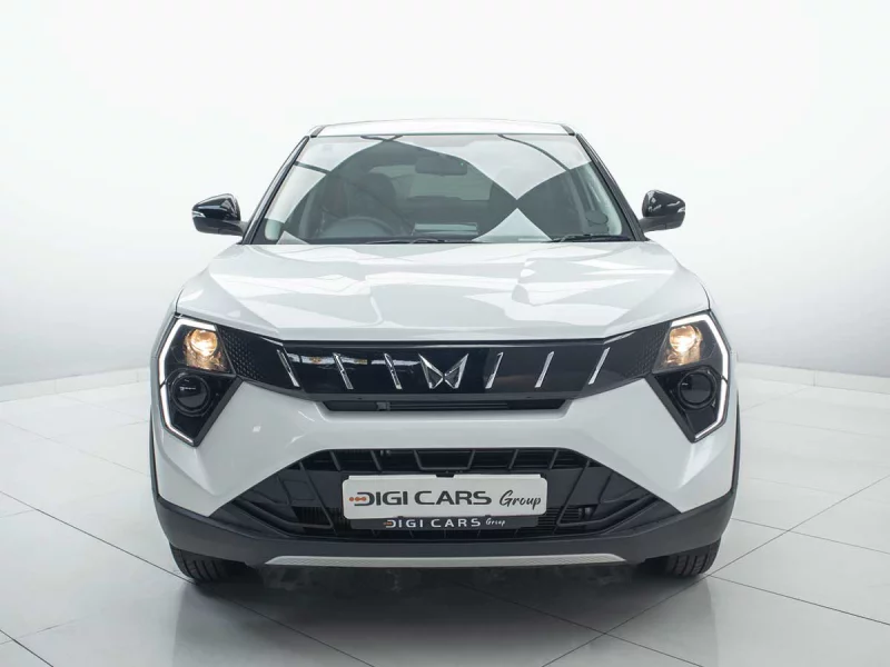 Vehicle Image for 2/21for Mahindra XUV3X0 1.2 MX2 AT