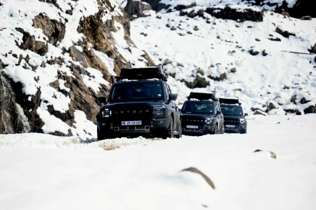 Snow, rain and steep switchbacks: the Jetour T2 Odyssey takes on Sani Pass