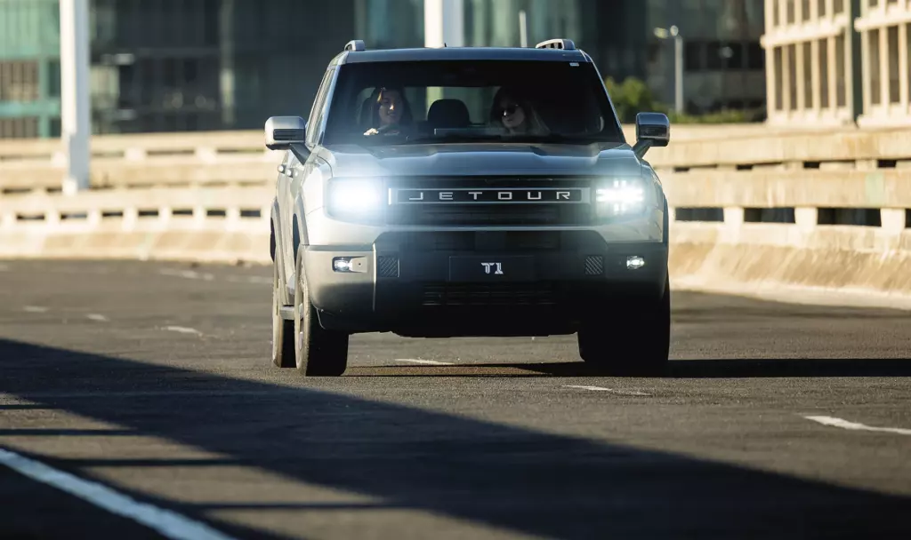 Navigating Sandton’s Potholes and Pavement Margins: High-Clearance Driving in the City